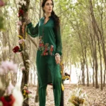 Emerald Green Embroidered Kurti & Trousers Set